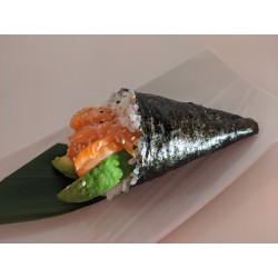 TEMAKI SAUMON AVOCAT SESAME